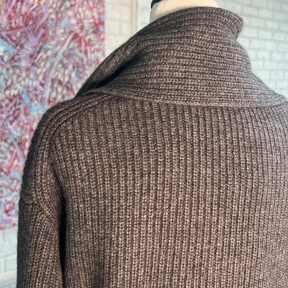 Veronica Beard Wool & Cashmere oversized Cardigan With Attached Scarf Small - Picture 8 of 11